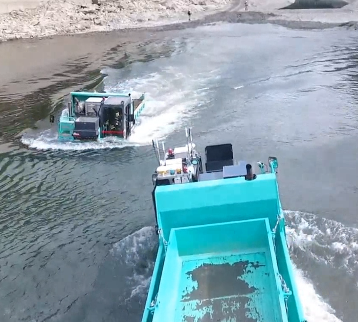 水陸両用キャリアダンプ