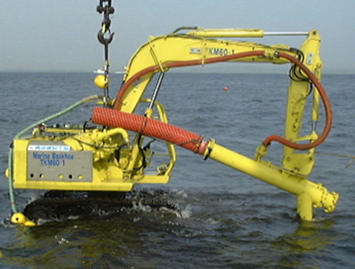 水中バックホウの養浜工事